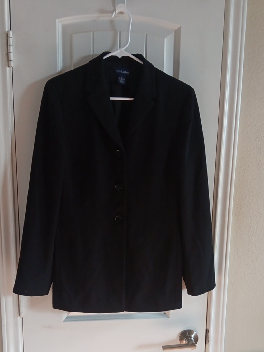 Vintage Ann Taylor Black 3-Button Blazer Suit Jacket Seasonless Size 8 Y2K